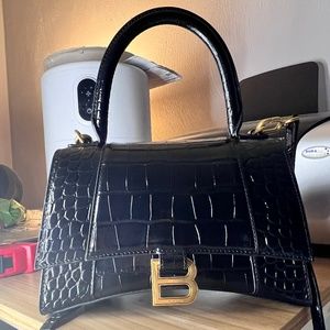 Small balenciaga hourglass bag